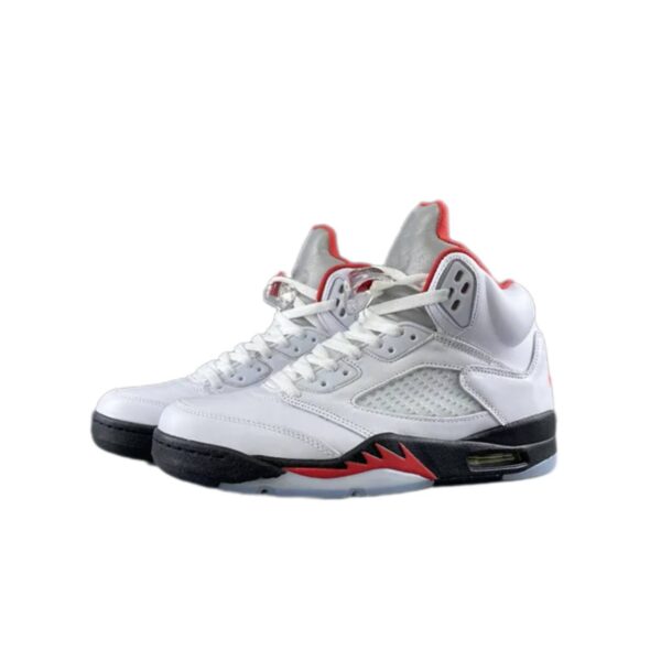 Air Jordan 5 Retro "Silver Tongue"